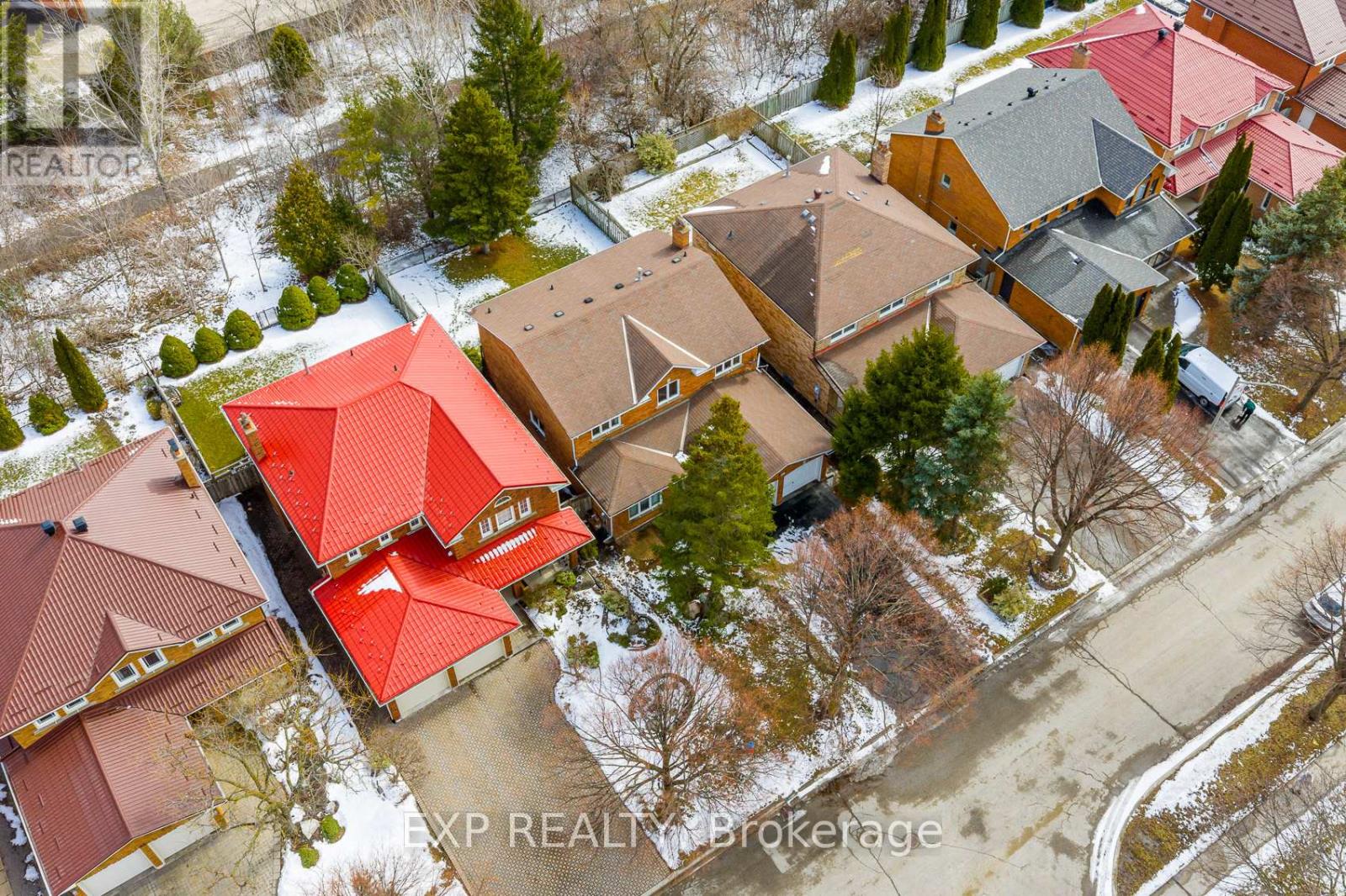 81 Southgate Crescent, Richmond Hill, Ontario  L4B 2E7 - Photo 37 - N12914434