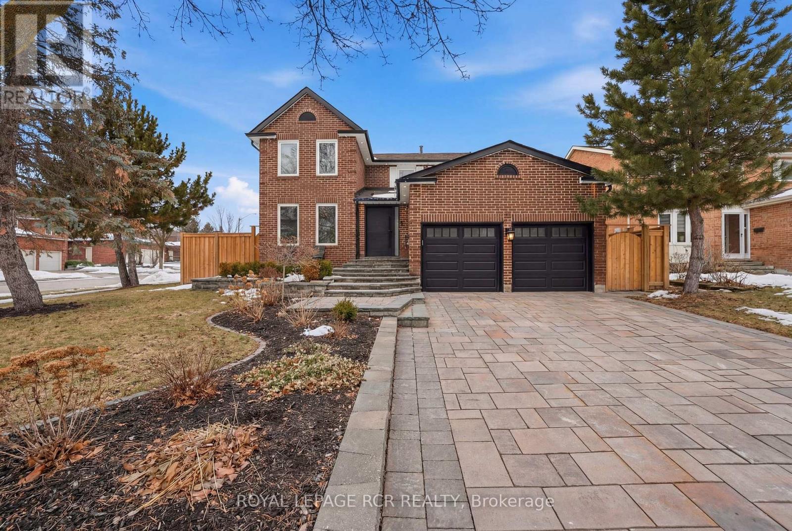 2 Meyer Circle, Markham, Ontario  L3P 4C2 - Photo 3 - N12914452