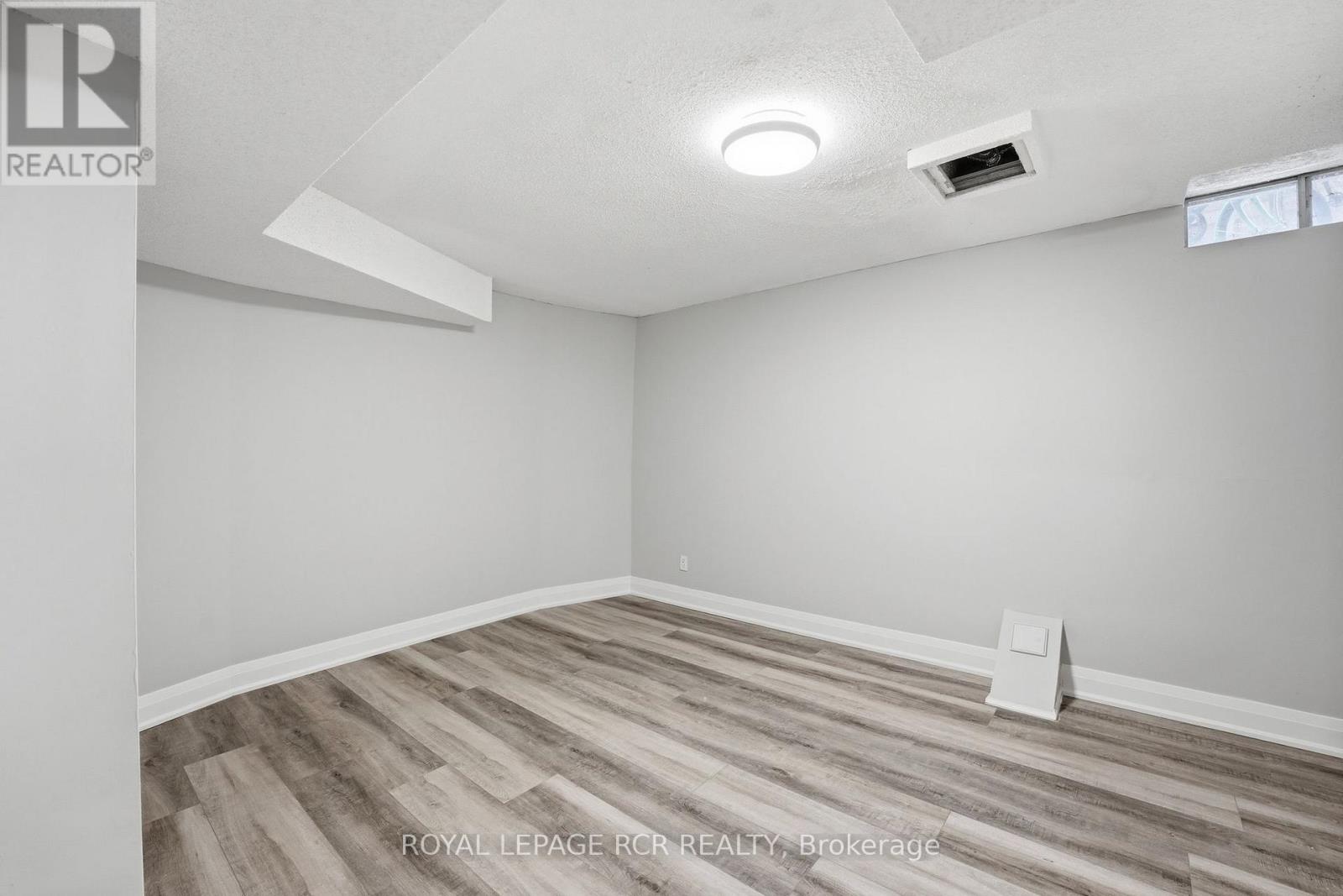 2 Meyer Circle, Markham, Ontario  L3P 4C2 - Photo 40 - N12914452