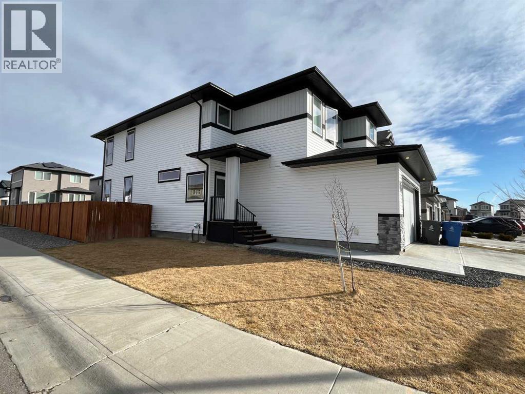 642 Moonlight Lane W, Lethbridge, Alberta  T1J 5M7 - Photo 47 - A2288496