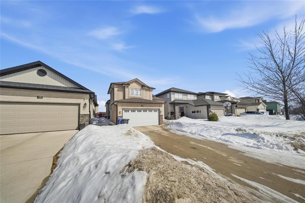 151 Mosselle Drive, Winnipeg, Manitoba  R2P 1N6 - Photo 3 - 202605296