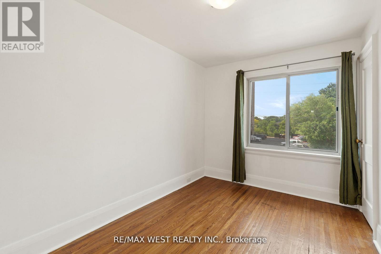 2317 Weston Road, Toronto, Ontario  M9N 1Z7 - Photo 19 - W12914436