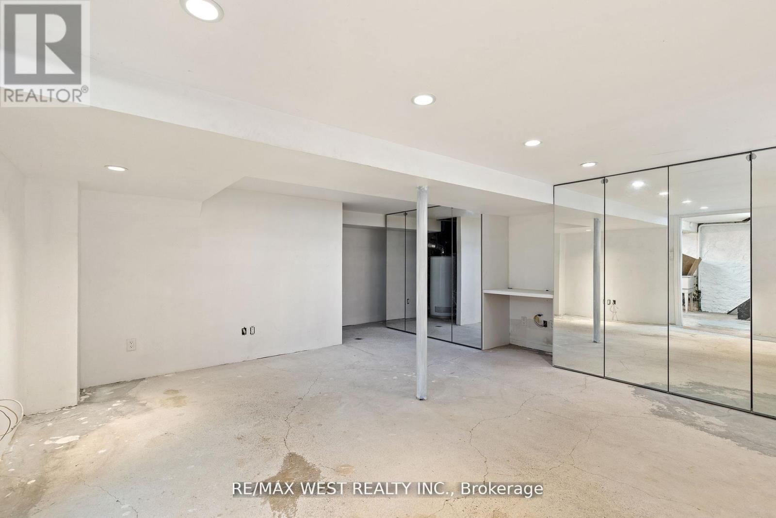 2317 Weston Road, Toronto, Ontario  M9N 1Z7 - Photo 21 - W12914436