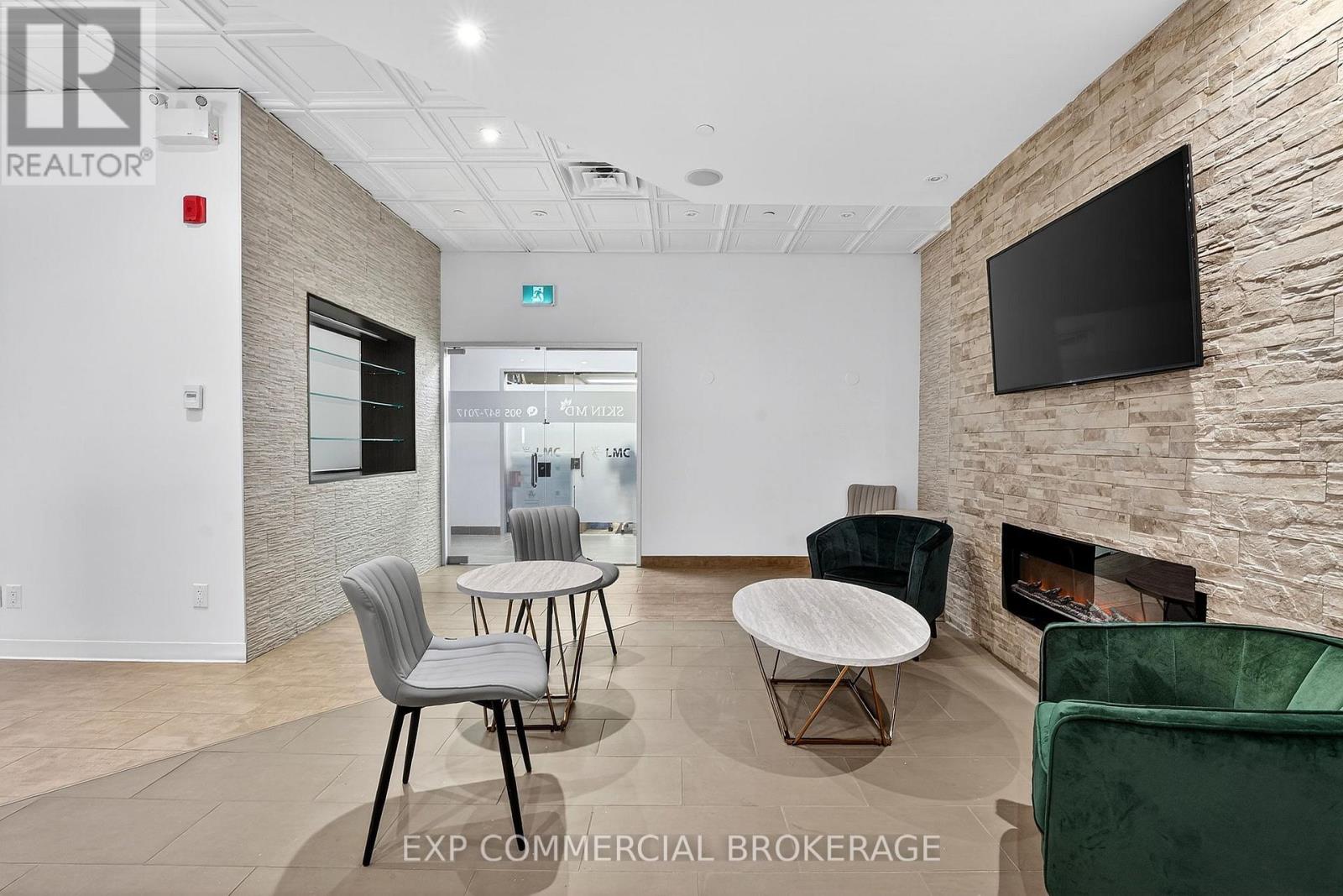 306 - 3075 Hospital Gate E, Oakville, Ontario L6M 1M1 - Photo 10 - W12914458