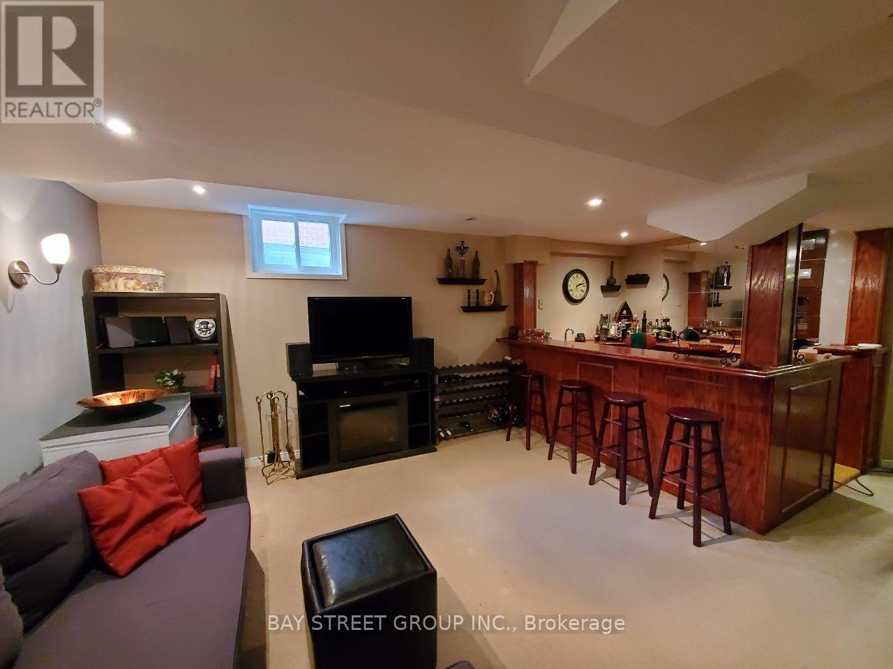 11 - 5223 Fairford Crescent, Mississauga, Ontario  L5V 2M6 - Photo 10 - W12914460