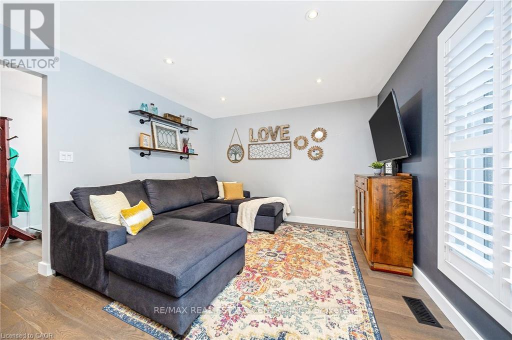 390 Woodward Avenue, Milton, Ontario  L9T 1V4 - Photo 10 - W12914476