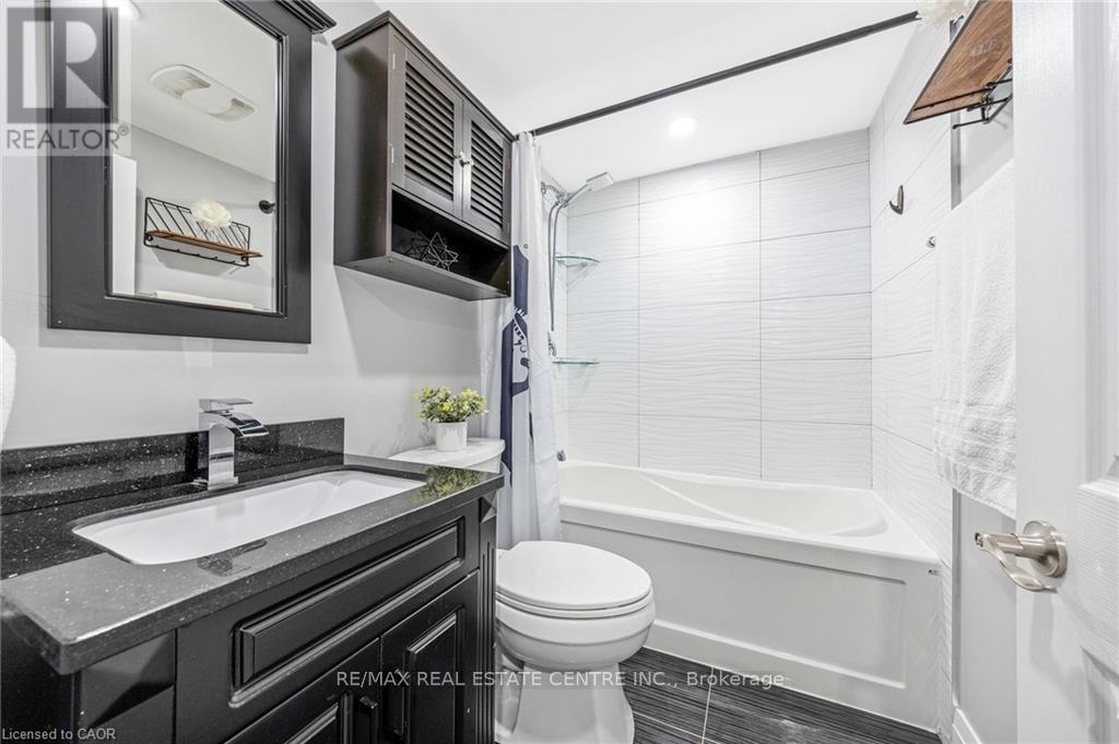 390 Woodward Avenue, Milton, Ontario  L9T 1V4 - Photo 35 - W12914476