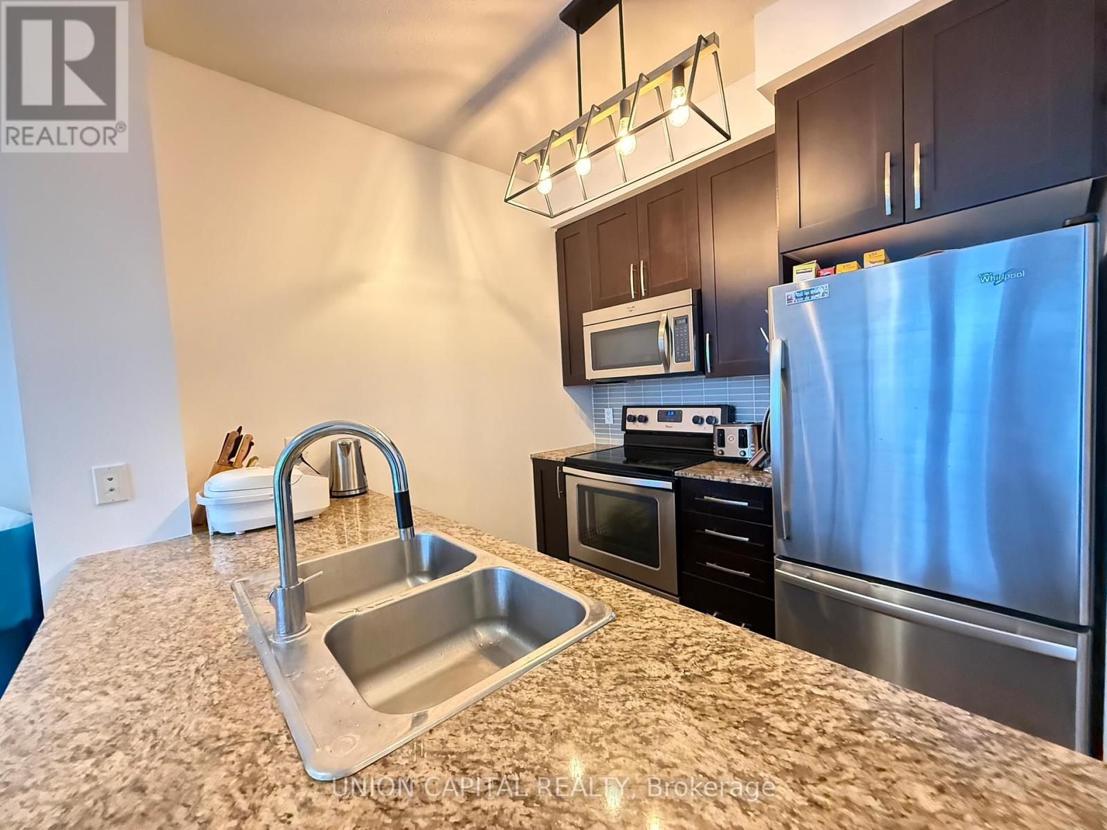 2608 - 4070 CONFEDERATION PARKWAY, Mississauga, Ontario