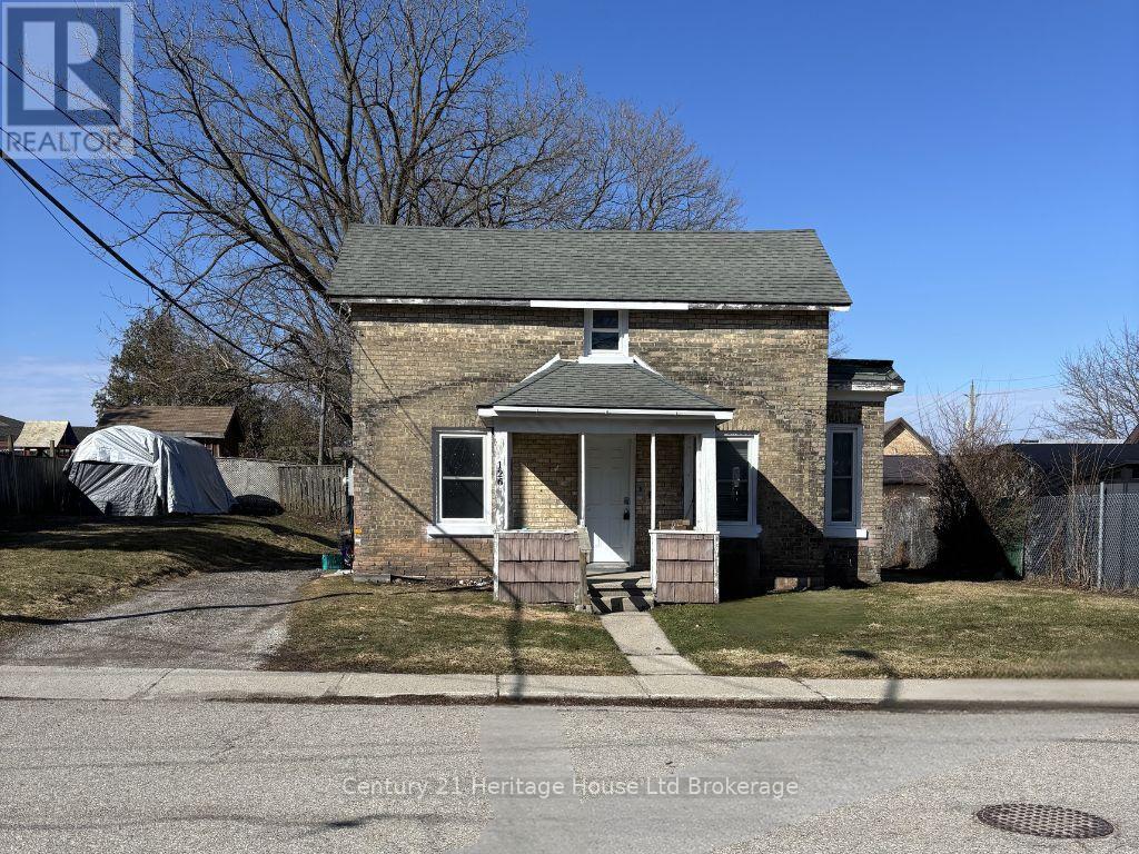 126 BURTCH STREET, Woodstock, Ontario