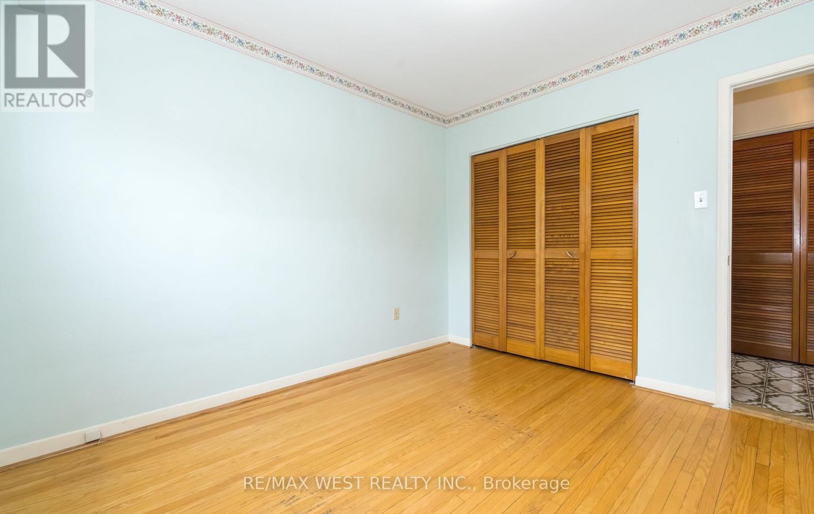 61 Stilecroft Drive, Toronto, Ontario  M3J 1A6 - Photo 19 - W12914552