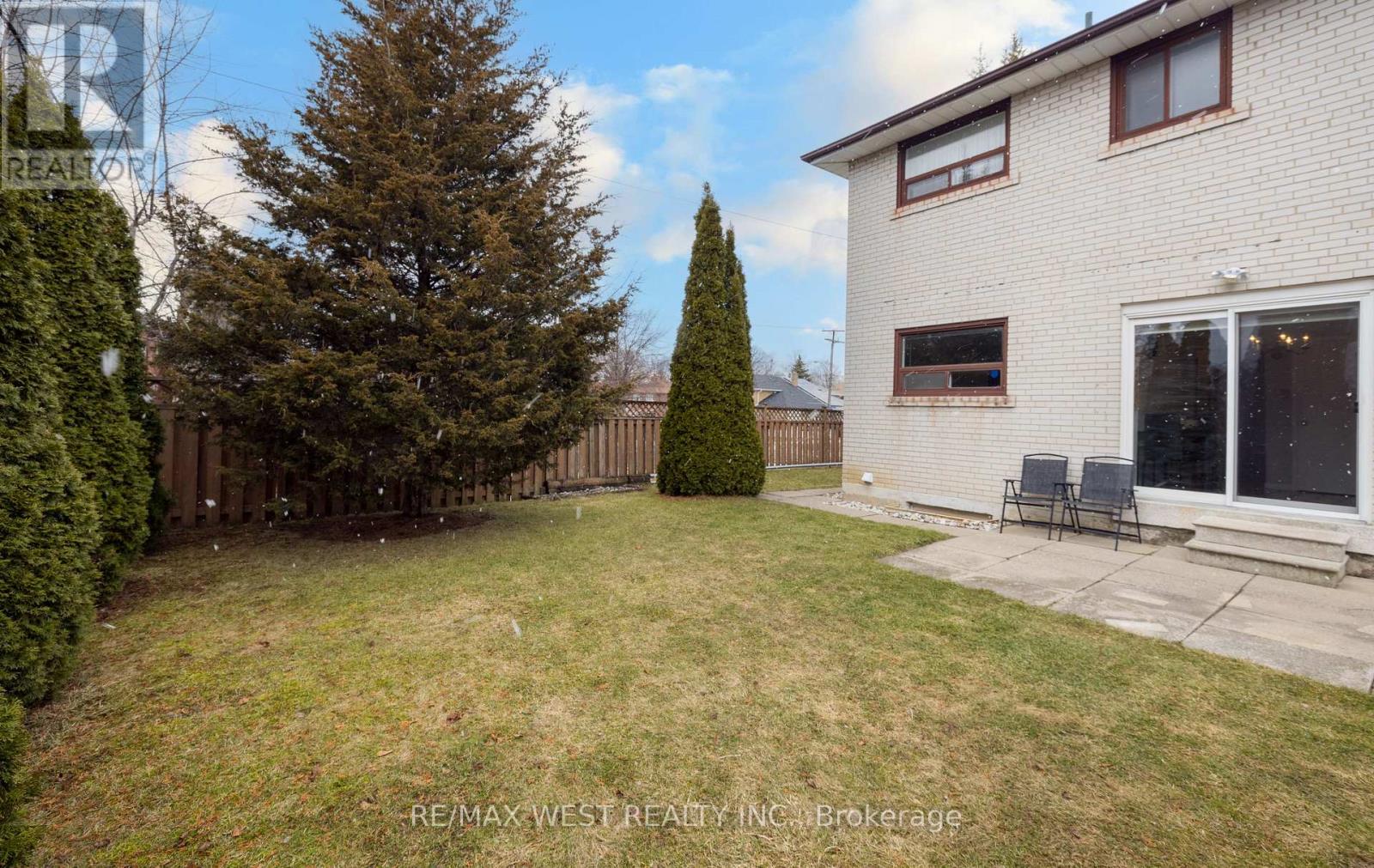 61 Stilecroft Drive, Toronto, Ontario  M3J 1A6 - Photo 49 - W12914552