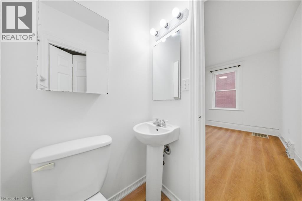 135 Marlborough Street, Brantford, Ontario  N3S 4S7 - Photo 14 - 40814161