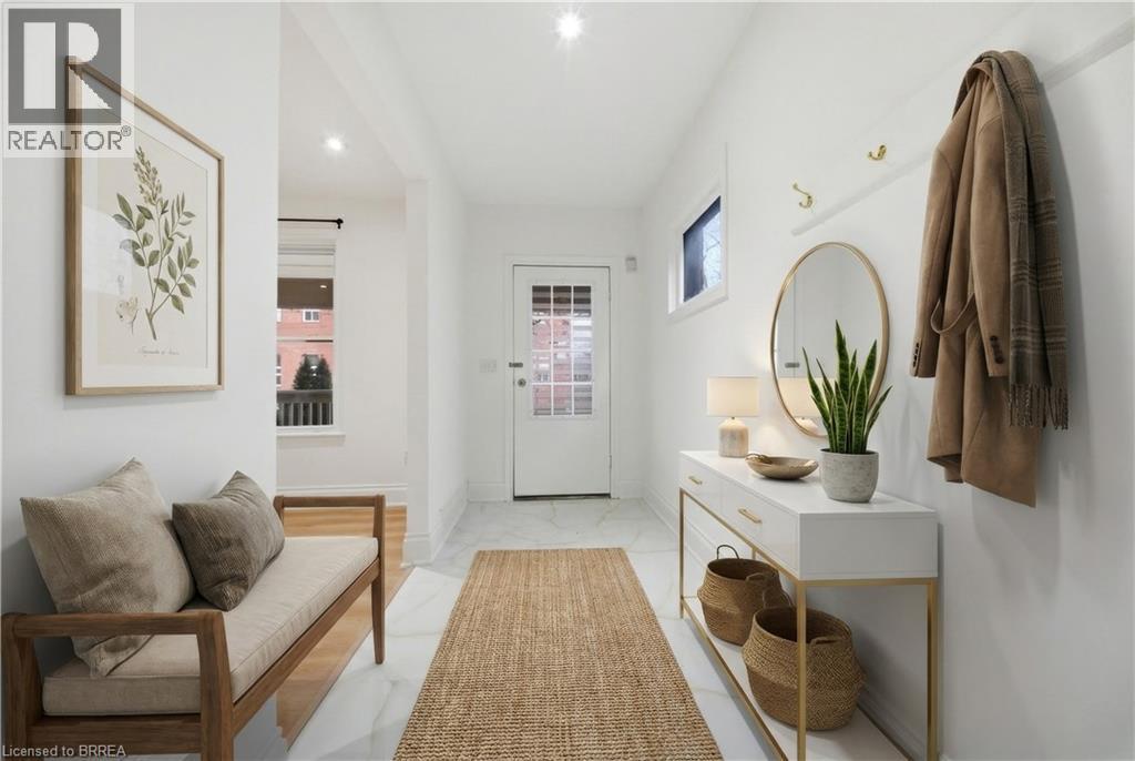 135 Marlborough Street, Brantford, Ontario  N3S 4S7 - Photo 4 - 40814161