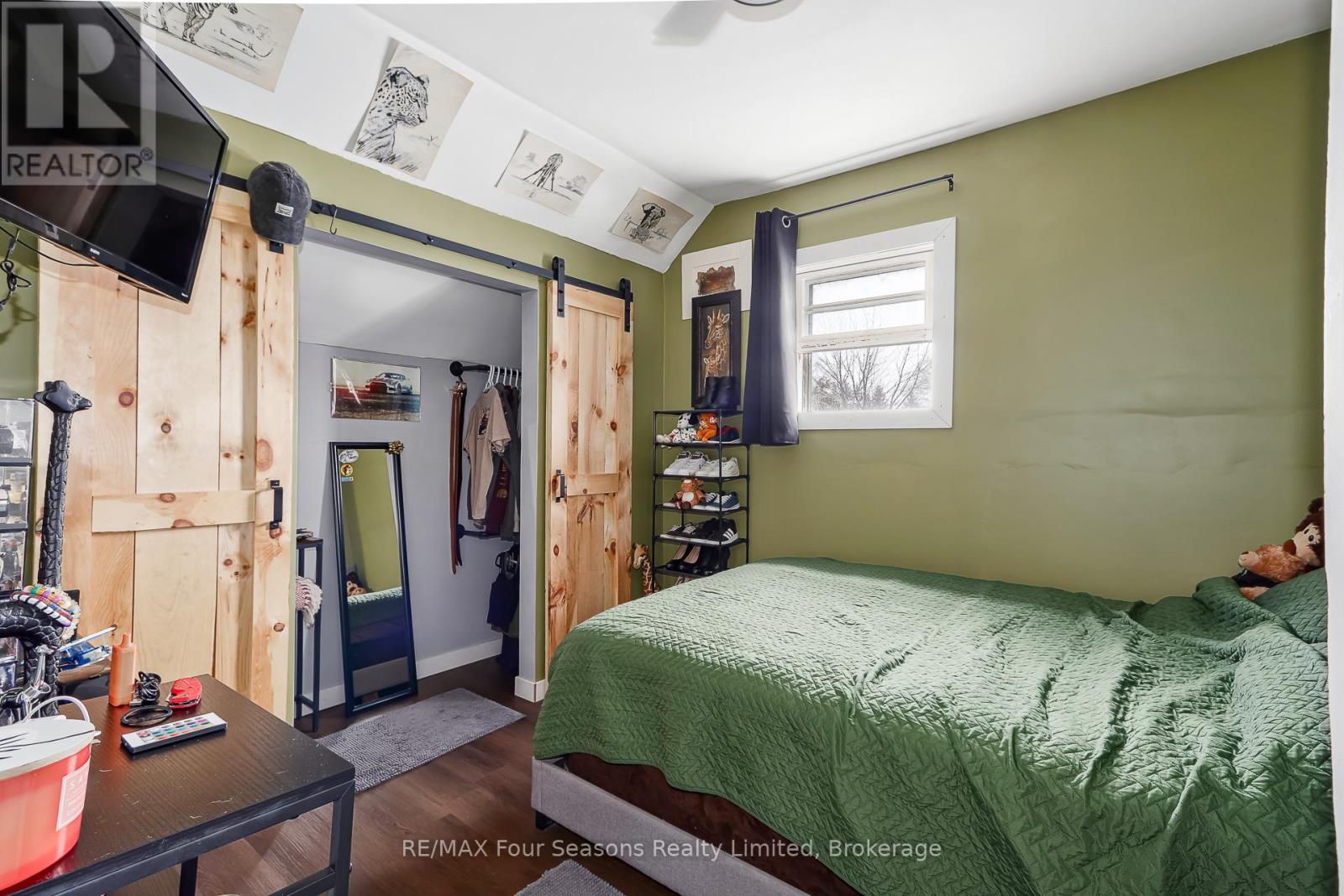 203 Montreal Street, Clearview, Ontario L0M 1S0 - Photo 18 - S12914166