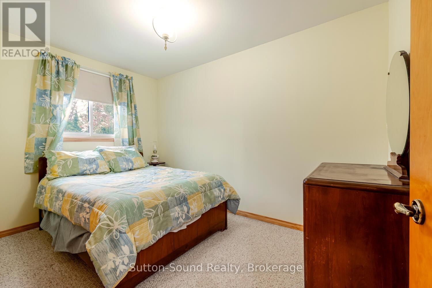 1754 6th Avenue E, Owen Sound, Ontario  N4K 2V8 - Photo 11 - X12913276