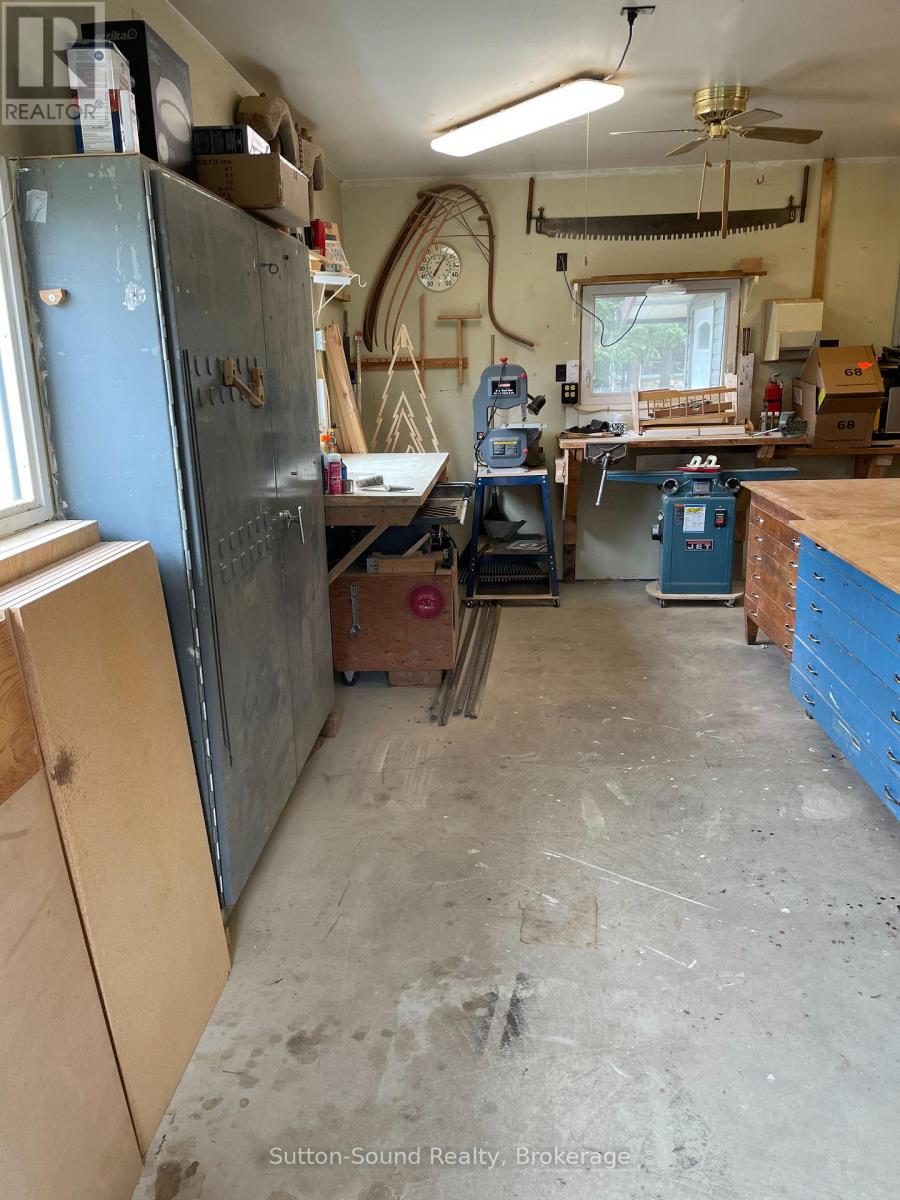 1754 6th Avenue E, Owen Sound, Ontario  N4K 2V8 - Photo 27 - X12913276