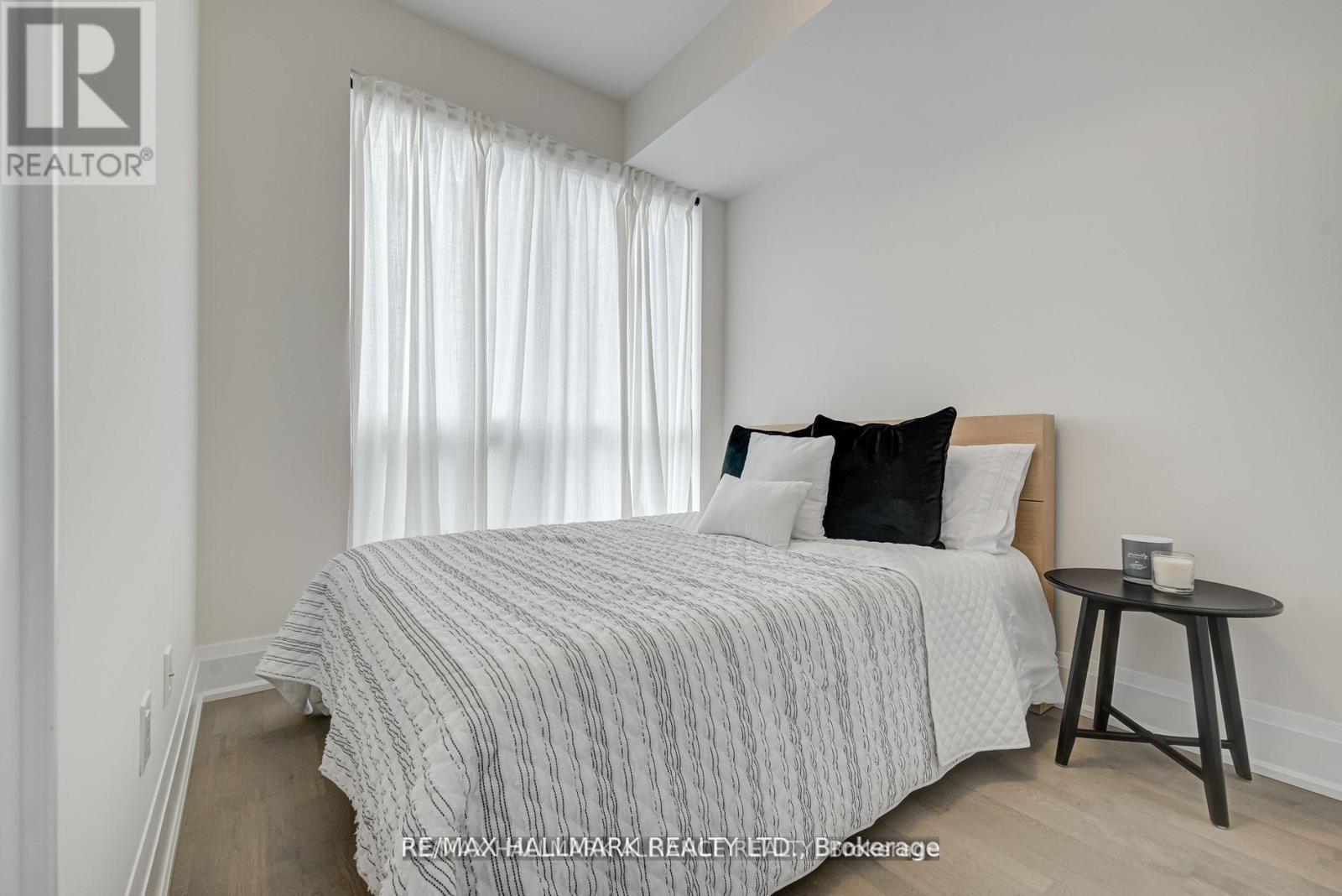 2001 - 88 Cumberland Street, Toronto (Annex), Ontario  M5R 1A3 - Photo 18 - C12764734