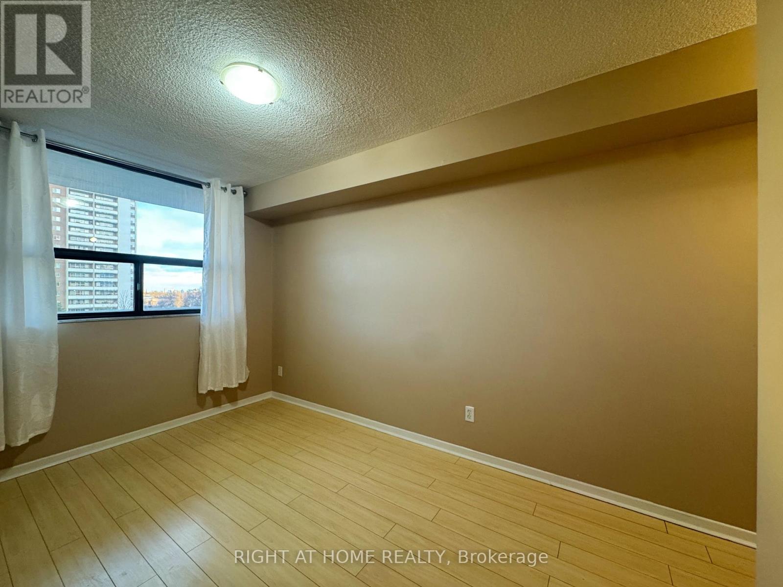 603 - 10 Tangreen Court, Toronto (Newtonbrook West), Ontario  M2M 4B9 - Photo 11 - C12914376