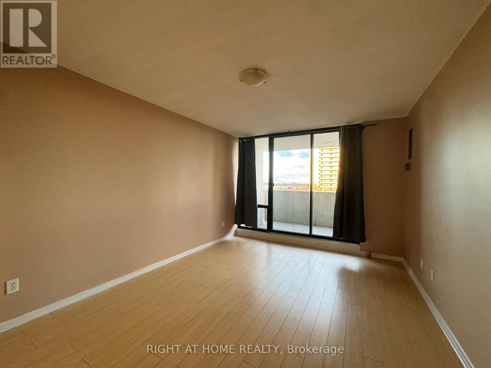 603 - 10 Tangreen Court, Toronto (Newtonbrook West), Ontario  M2M 4B9 - Photo 12 - C12914376