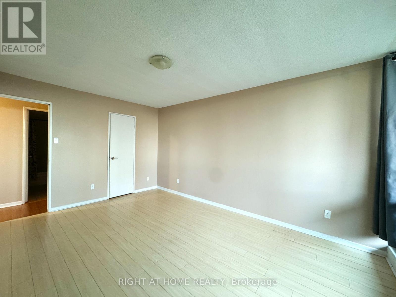 603 - 10 Tangreen Court, Toronto (Newtonbrook West), Ontario  M2M 4B9 - Photo 15 - C12914376