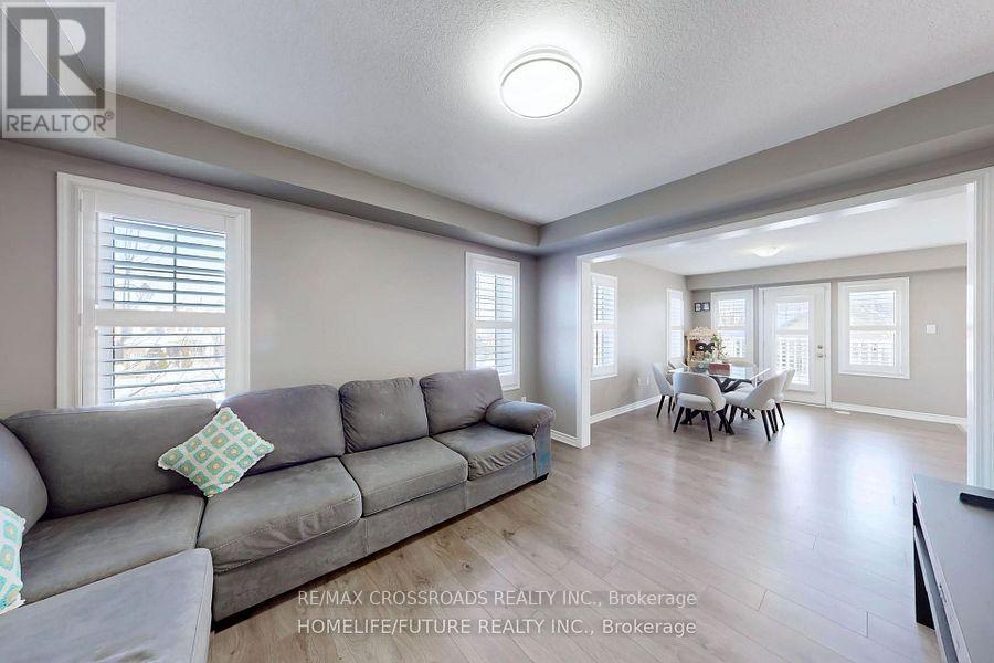 239 Netherby Lane, Kitchener, Ontario  N2R 0L9 - Photo 12 - X12914388