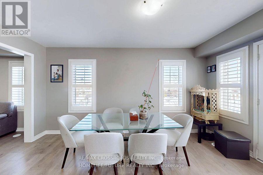 239 Netherby Lane, Kitchener, Ontario  N2R 0L9 - Photo 15 - X12914388