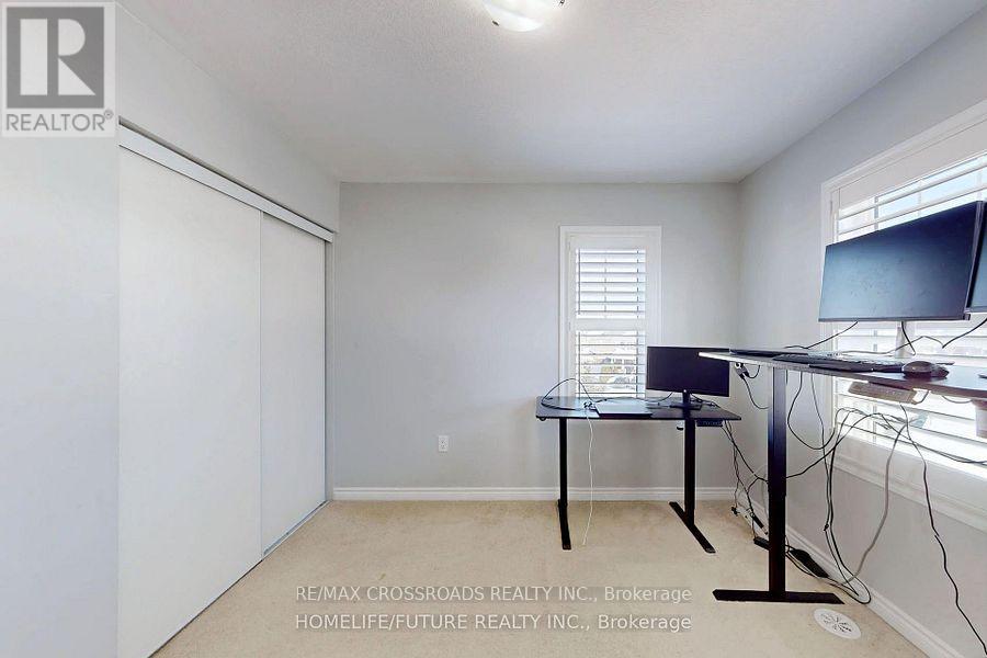 239 Netherby Lane, Kitchener, Ontario  N2R 0L9 - Photo 42 - X12914388