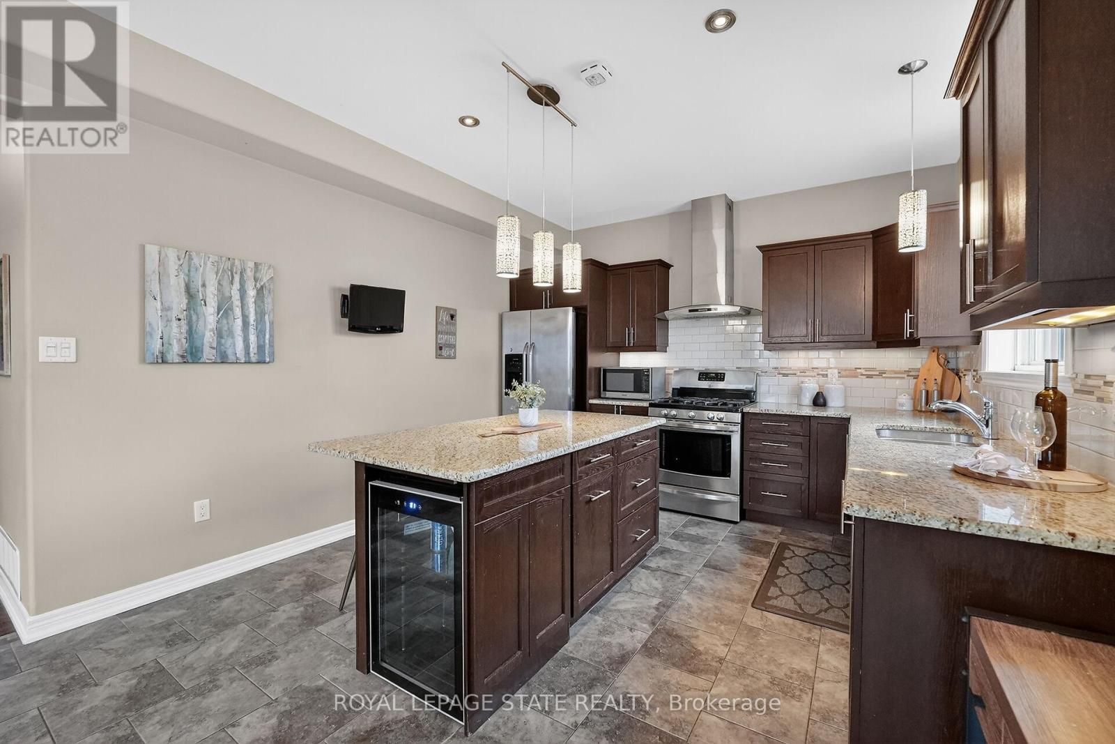 4100 Cassandra Drive, Lincoln (Beamsville), Ontario  L3J 0M5 - Photo 11 - X12914426