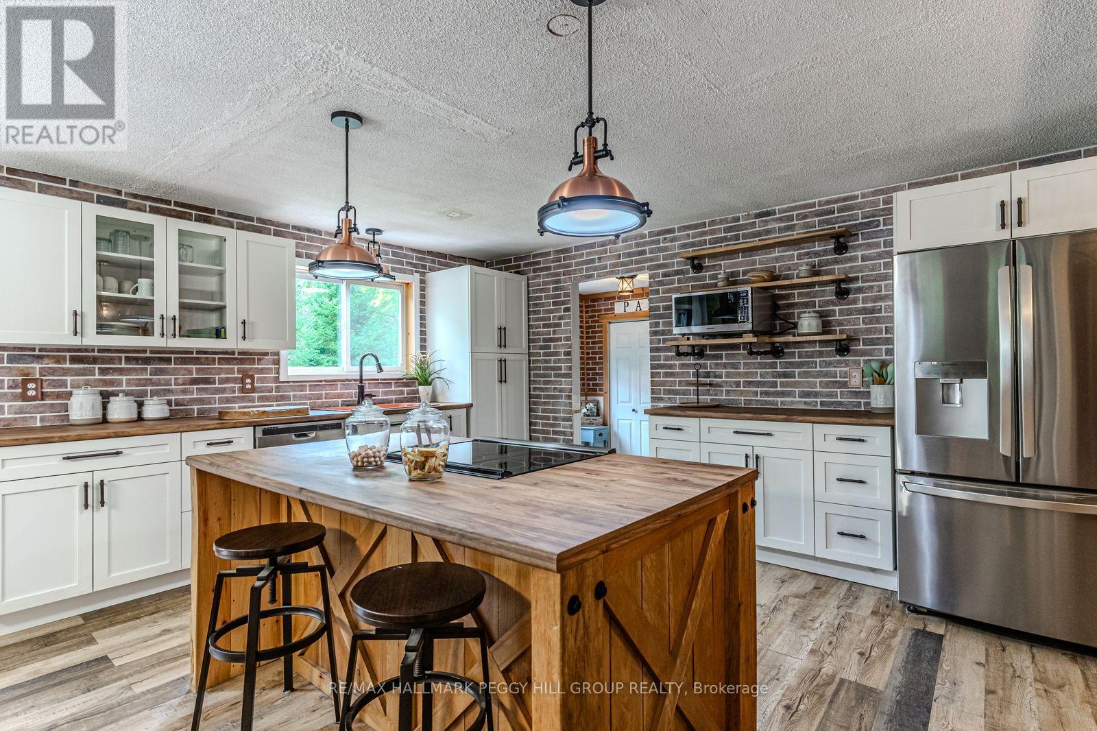 1450 Beiers Road, Gravenhurst, Ontario  P0E 1G0 - Photo 4 - X12914504