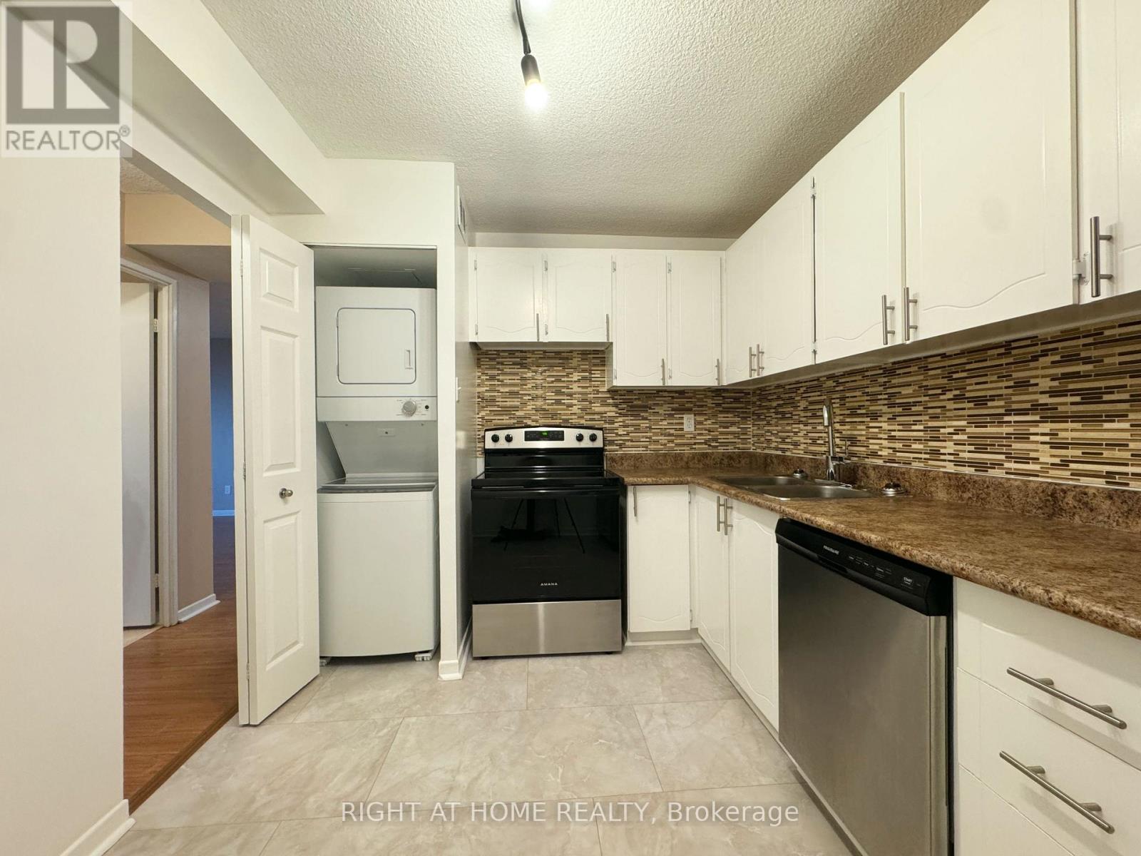 603 - 10 Tangreen Court, Toronto (Newtonbrook West), Ontario  M2M 4B9 - Photo 23 - C12914376