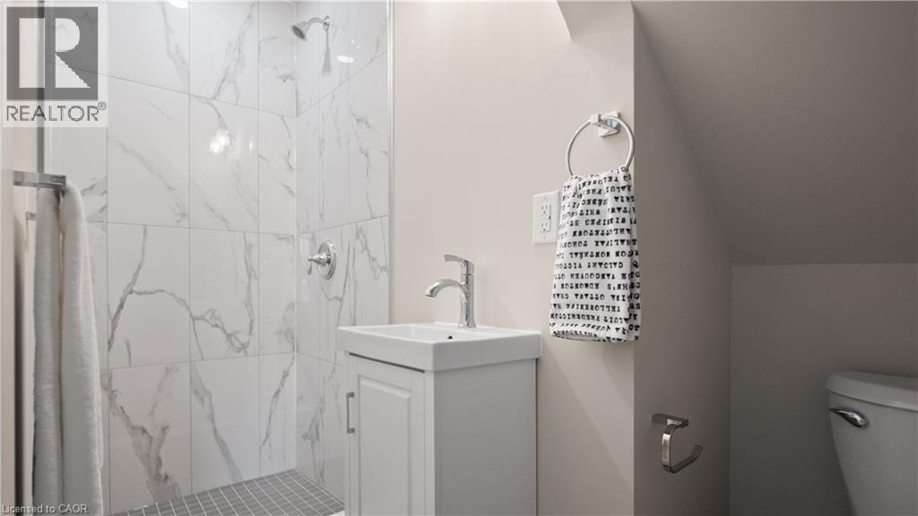 491 Upper Wentworth Street, Hamilton, Ontario  L9A 4T8 - Photo 25 - 40814583