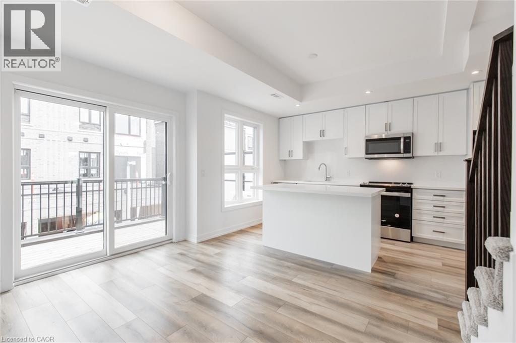 70 Kenesky Drive Unit# 4, Waterdown, Ontario  L8B 2A9 - Photo 6 - 40814253