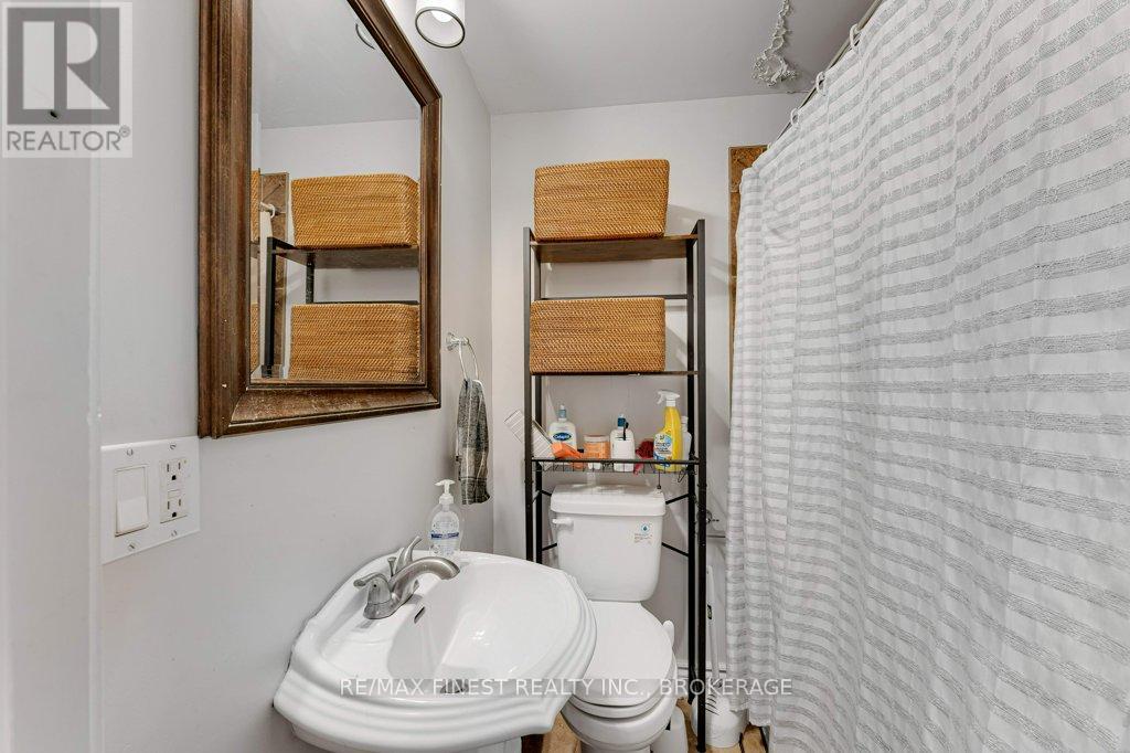 251 Barrie Street, Kingston, Ontario  K7L 3K8 - Photo 13 - X12914616