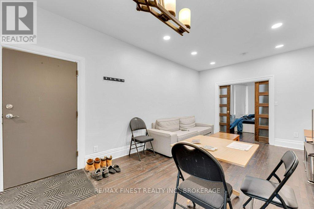 251 Barrie Street, Kingston, Ontario  K7L 3K8 - Photo 17 - X12914616