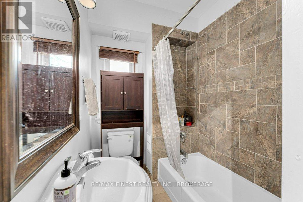 251 Barrie Street, Kingston, Ontario  K7L 3K8 - Photo 23 - X12914616