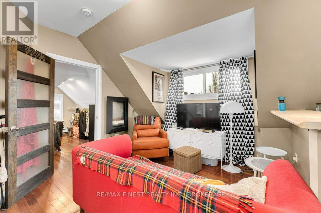 251 Barrie Street, Kingston, Ontario  K7L 3K8 - Photo 36 - X12914616