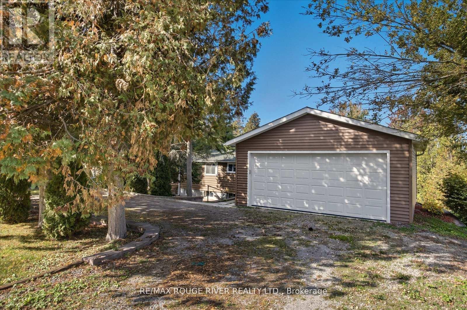 65 Cedarview Drive, Kawartha Lakes, Ontario  K0L 2W0 - Photo 3 - X12914826