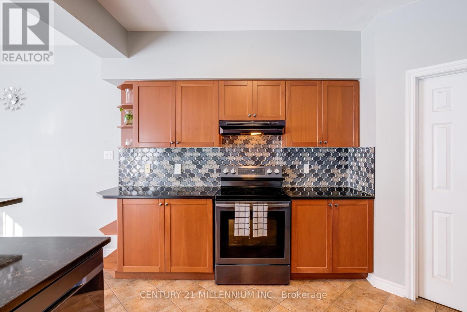 42 Frasson Drive, Guelph, Ontario  N1E 7J9 - Photo 14 - X12851818