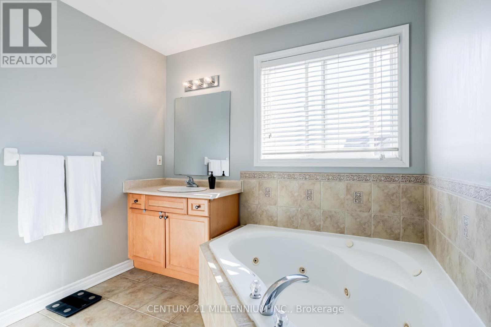 42 Frasson Drive, Guelph, Ontario  N1E 7J9 - Photo 28 - X12851818