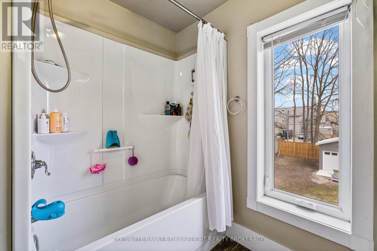 408 William Street, South Huron, Ontario  N0M 1S3 - Photo 23 - X12914584