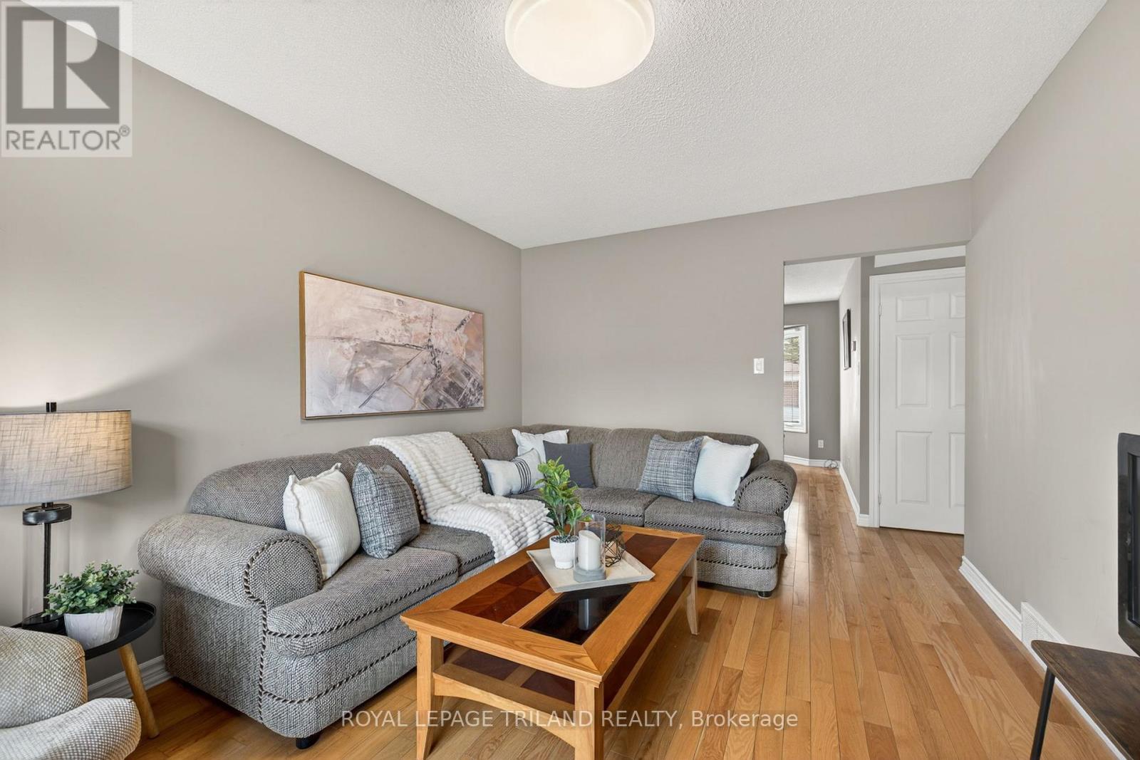 188 Clara Crescent, London South, Ontario  N6E 3H2 - Photo 11 - X12914630