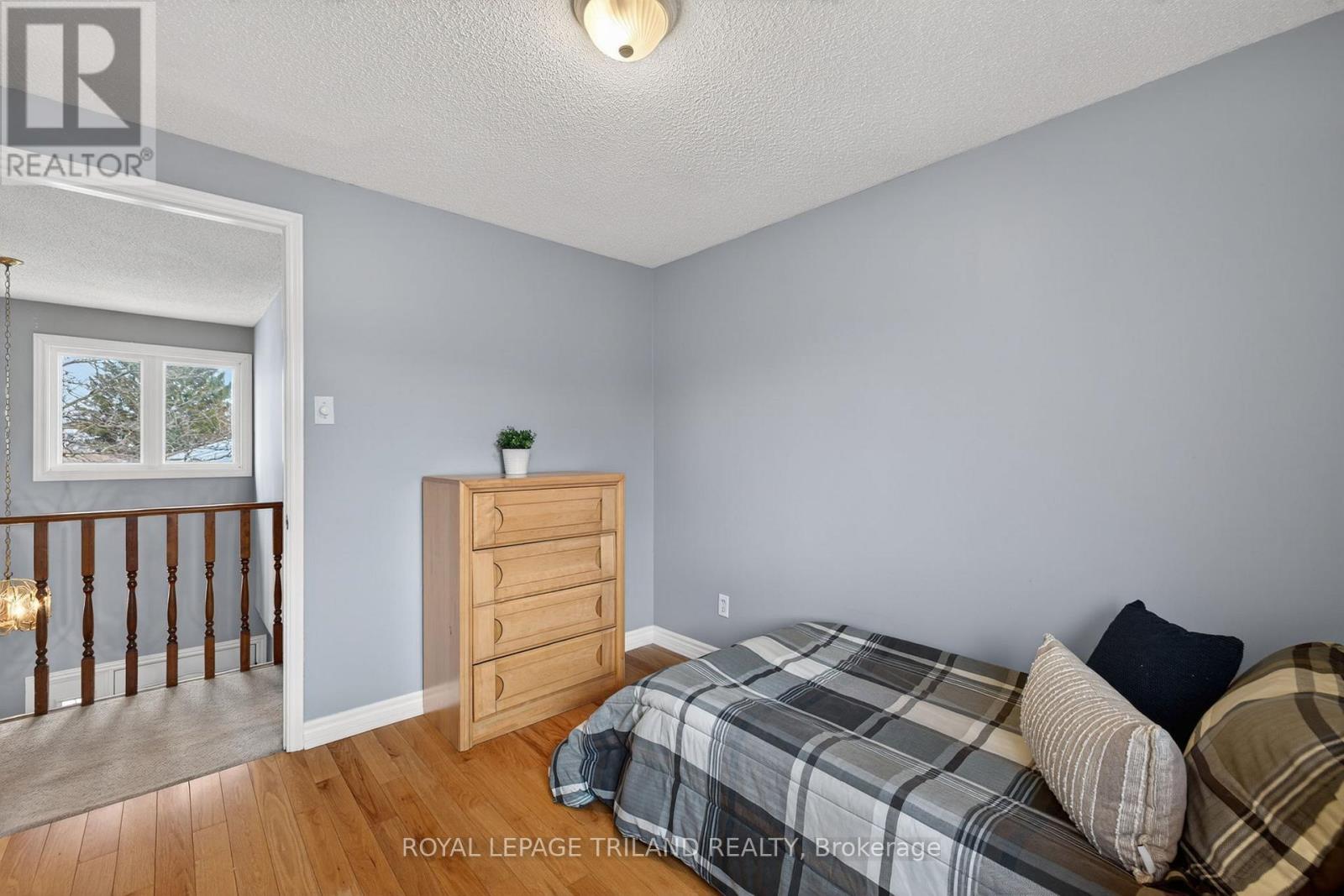 188 Clara Crescent, London South, Ontario  N6E 3H2 - Photo 20 - X12914630