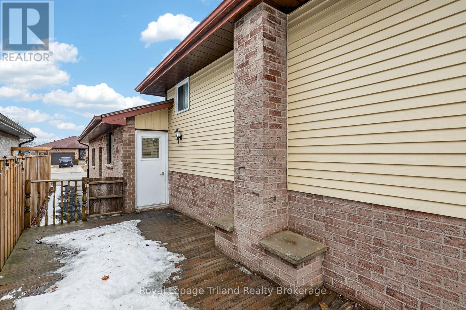 634 Classic Drive, London East, Ontario  N5W 5X6 - Photo 36 - X12864496