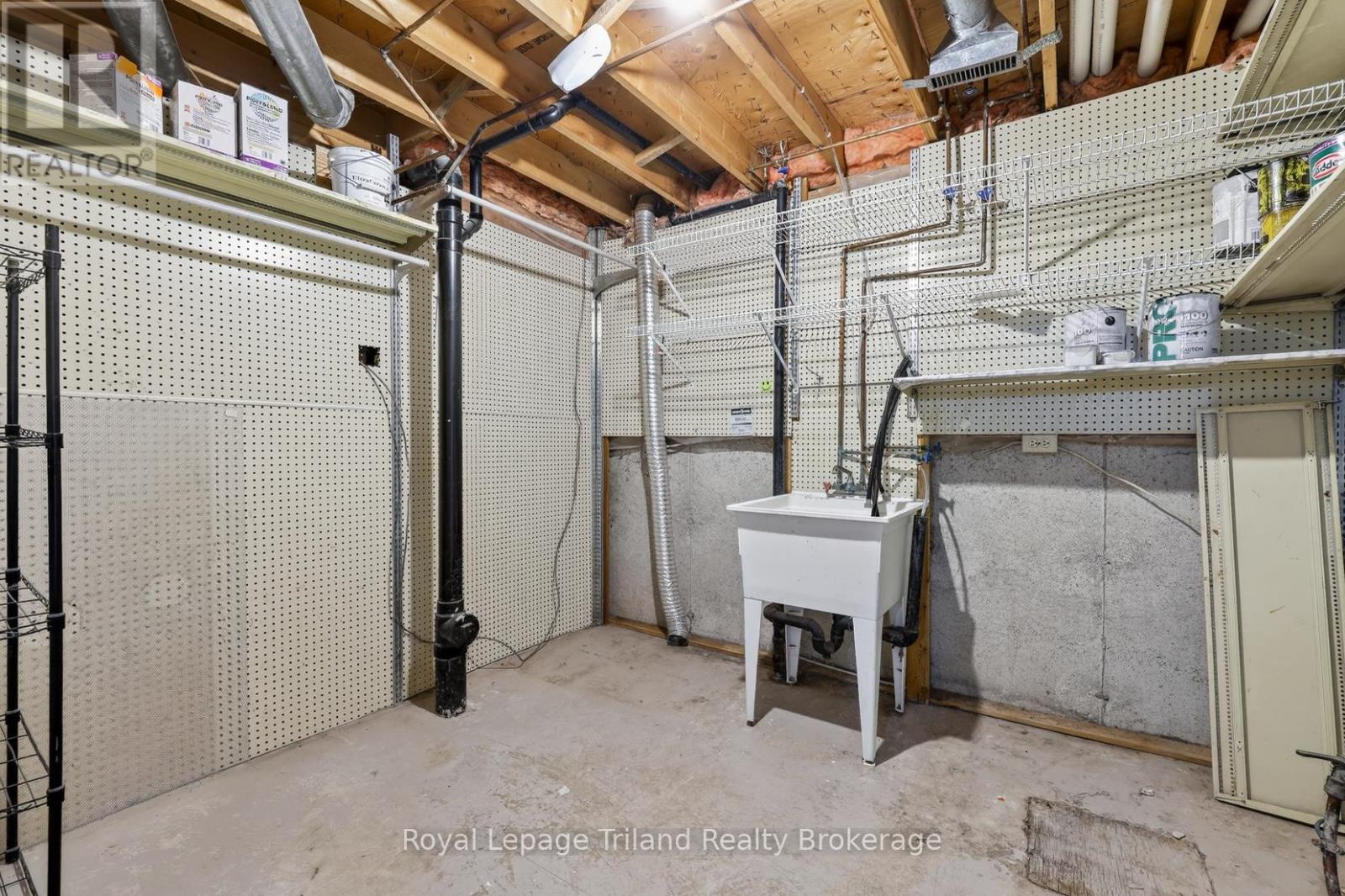 634 Classic Drive, London East, Ontario  N5W 5X6 - Photo 34 - X12864496