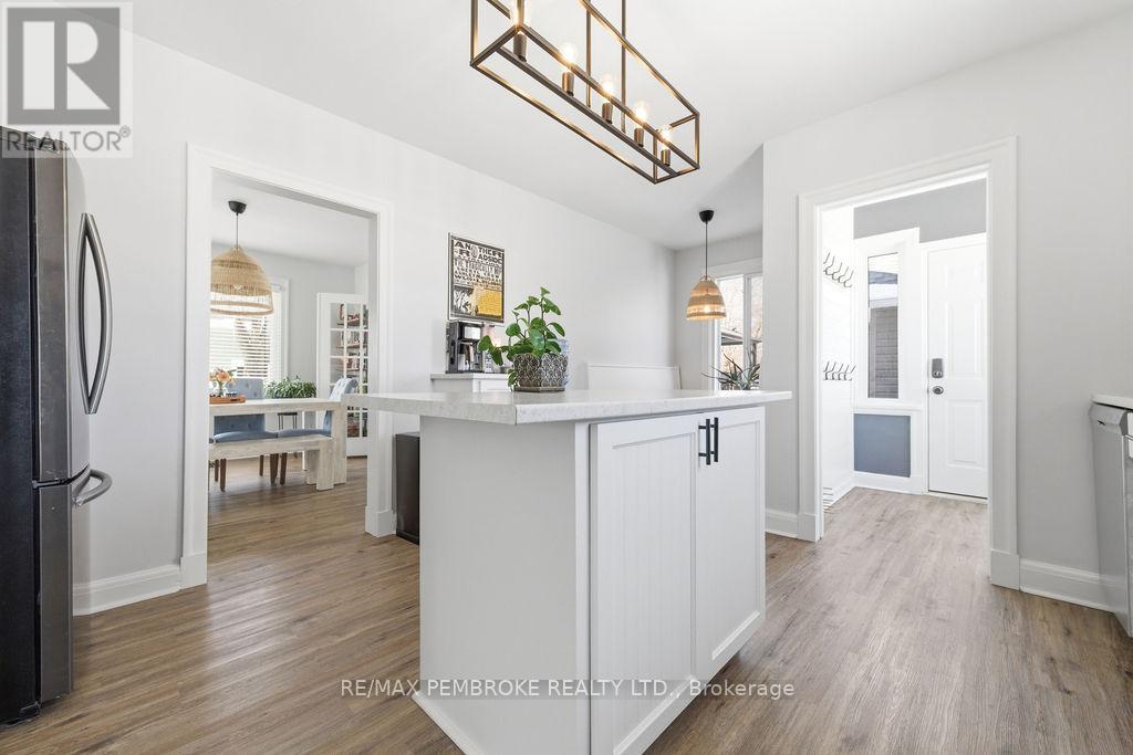 277 Dickson Street, Pembroke, Ontario  K8A 2X4 - Photo 13 - X12914878