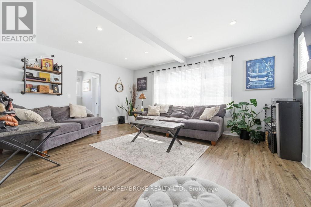 277 Dickson Street, Pembroke, Ontario  K8A 2X4 - Photo 21 - X12914878