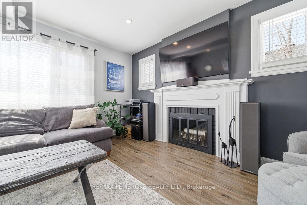 277 Dickson Street, Pembroke, Ontario  K8A 2X4 - Photo 24 - X12914878