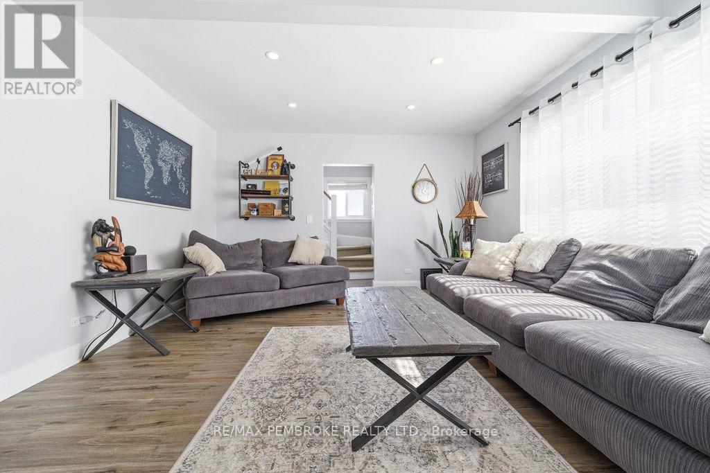 277 Dickson Street, Pembroke, Ontario  K8A 2X4 - Photo 26 - X12914878