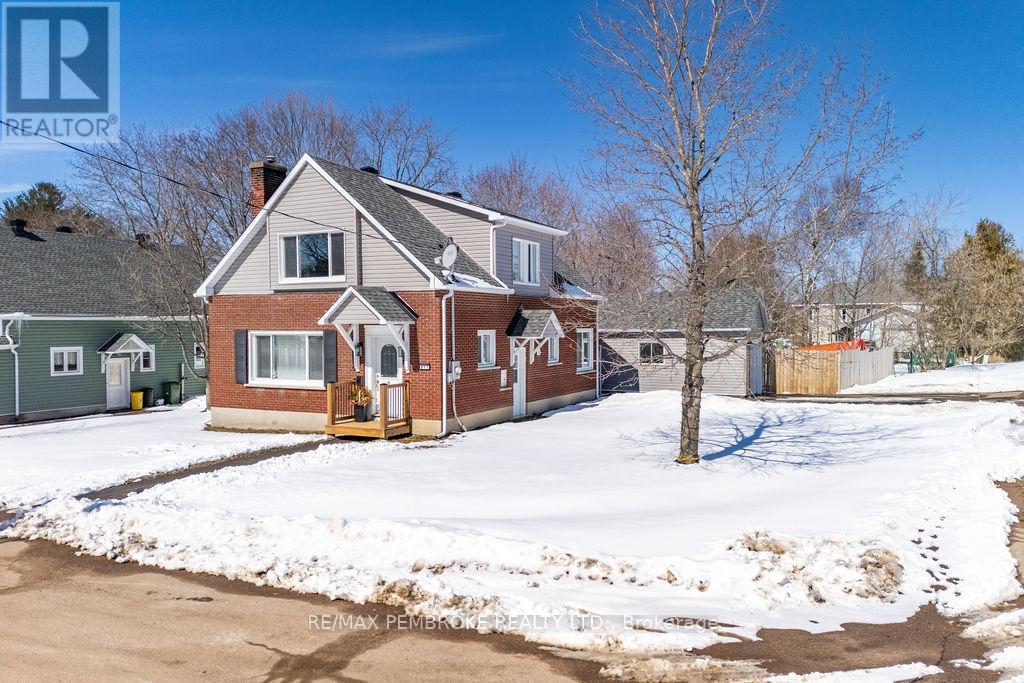 277 Dickson Street, Pembroke, Ontario  K8A 2X4 - Photo 3 - X12914878