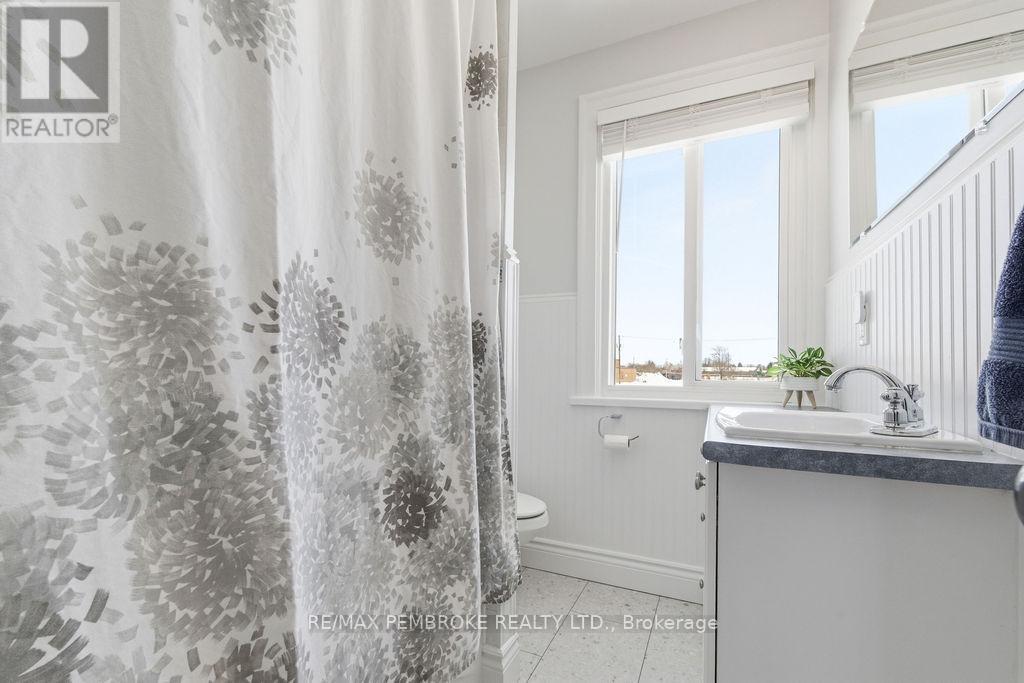 277 Dickson Street, Pembroke, Ontario  K8A 2X4 - Photo 34 - X12914878